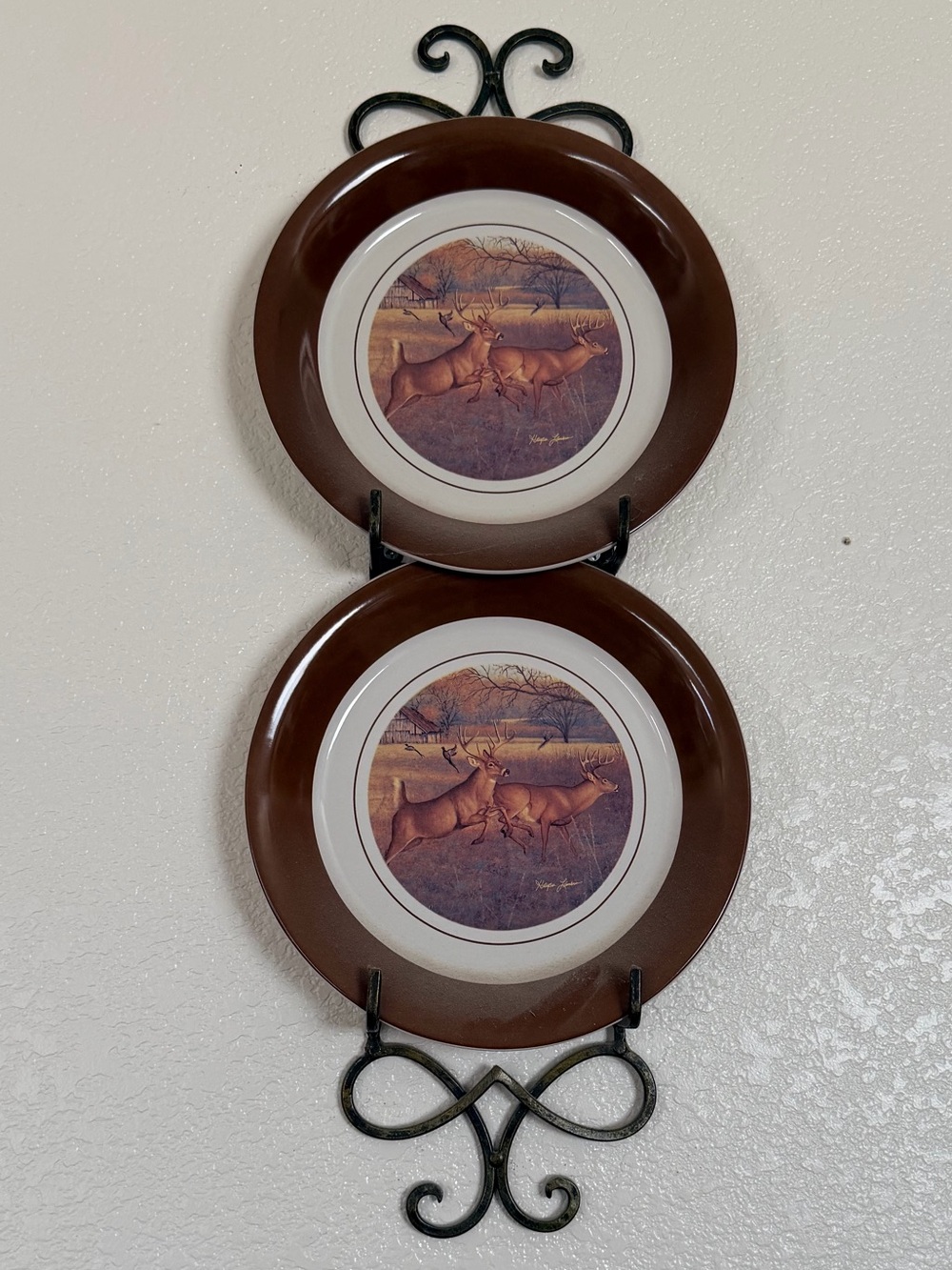 Set of 2 Cabela's stoneware with plate holder